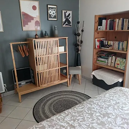 Holiday home Authentique Maison De Hameau Altagene